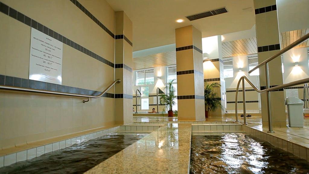Ensana Sovata Hotel Exterior photo