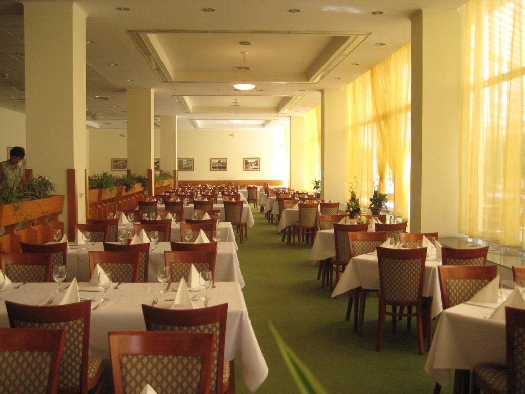 Ensana Sovata Hotel Exterior photo