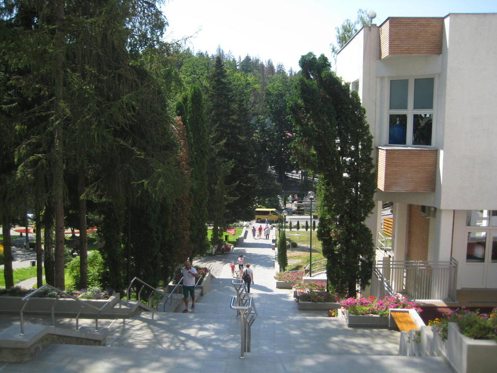 Ensana Sovata Hotel Exterior photo